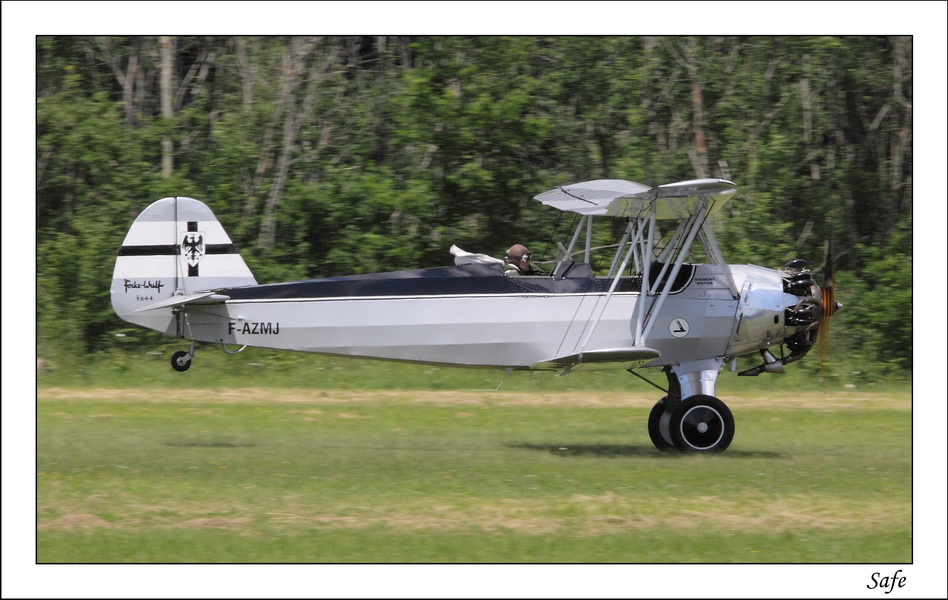 2009   05   Ferte Alais   111